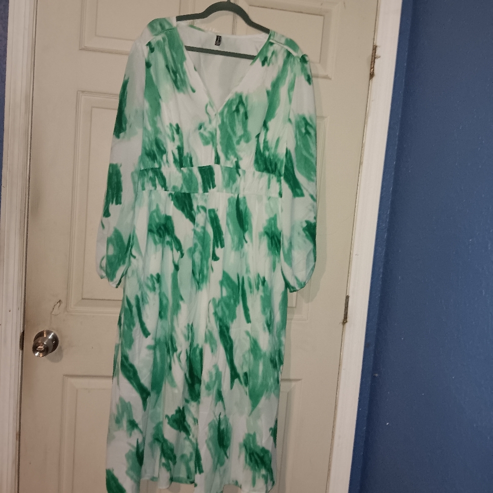 Euc Pretty Garden Elegant Green Patterned Dress Sz XXL